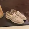 Versão de Caxemira mocassins femininos com fivela de borla para dirigir estilo britânico sola grossa slip-on preguiçoso sapatos pequenos de couro