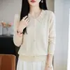 Cardigã de malha em camadas estilo francês com gola de boneca de renda para o trabalho, color-blocking, rejuvenescedor, modelador, suéter versátil para usar por cima