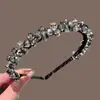 Elegante e doce tiara de cristal brilhante, novo modelo 2026, tiara de luxo leve, acessório diário para mulheres, adequada para lavar o rosto