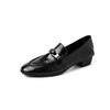 Sapatos Mocassins de Couro com Fivela de Metal Tendência para o Trabalho Outono 2025 Salto Baixo Sapatos de Couro Bico Redondo Sapatos Slip-On de Couro Genuíno para Mulheres