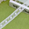 Adorno de Encaje Bordado Blanco de Poliéster Seda de Alta Calidad de Doble Borde con un Encaje de 2.2cm que Puede Ser Ensartado con Cinta en el Medio