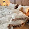 Estilo Coreano Estilo Princesa Encaje Terciopelo de Leche Juego de Cuatro Piezas Invierno Cálido Engrosado Sábana Funda Nórdica Dormitorio Estudiantil Juego de Tres Piezas