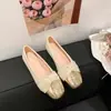 Zapatos de tacón bajo delicados estilo Chanel para mujer 2026 Primavera/Verano Nuevos zapatos Mary Jane de hada estilo coreano para combinar con faldas zapatos pequeños de cuero