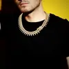 Colar Pingente Cuban Link Europeu e Americano Mais Vendido Transfronteiriço 20mm com Espinhos Liga de Zinco Completo de Diamante Colar de Rap Hip-Hop Americano