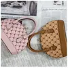 Bolso de concha de nicho estilo francés vintage para mujer, Nuevo de moda 2025 estilo Hong Kong material de retazos bolso de hombro y cruzado para mujer