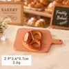 Juguetes de Comida Realistas en Miniatura: Pan de masa madre, Baguette, Pan europeo, Accesorios DIY de Resina Pegamento Cremoso, Pastel, Decoraciones para Casa de Muñecas