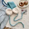 Orejeras de Punto con Correa Roja para Mujer Invierno Estilo Coreano Ins Cálidas y Lindas A prueba de Frío Hilo de Lana Bufanda para el Cuello Orejeras y Bolsas para Orejas