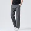 Produto em destaque da Xintang Men's Clothing: Calça casual masculina de algodão puro estilo high street americano, corte solto, tridimensional, desconstruída, perna reta solta