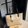 Bolso de mujer de alta gama y gran capacidad 2024 nueva moda bolso de hombro simple diseño nicho estilo extranjero bolso tote para ir al trabajo