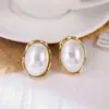 Brincos de Pérola com Florzinhas Micro Banho de Ouro Real Elegantes Franceses Brincos Elegantes para o Dia a Dia Luxo Leve Brincos de Alta Qualidade para Mulheres