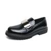 Zapatos de cuero para hombre, zapatos formales de negocios para hombre, nuevos zapatos casuales británicos de otoño, zapatos personalizados de moda transfronteriza de gran tamaño.