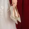 Nuevos Zapatos de Novia Estilo 2025 Que Son Cómodos para los Pies, Adecuados para Vestidos de Boda, Tacones Altos de Tacón Fino, y Zapatos Planos para Mujer para Uso Diario