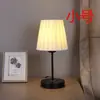 Luminária de Mesa para Quarto Escandinavo Celebridade da Internet Alta Aparência Luminária de Mesa Ins Romântica Luxo Acessível Decoração Simples de Mesa de Cabeceira Luz Noturna