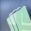 Iphone14 Luz Verde Airbag Película Templada Película de Malla a Prueba de Polvo Adecuada para Apple 13Pro Protección Ocular Esmerilada Teléfono Móvil