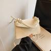 Bolso pequeño popular de este año para mujer, verano 2024, nueva moda, bolso cuadrado pequeño portátil, textura simple, bolso de mensajero de hombro