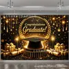 Banner de telón de fondo para fiesta de graduación transfronteriza, telón de fondo negro y dorado "Felicitaciones por la Graduación", fondo de decoración para ceremonia de graduación