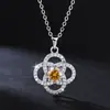Collar Transfronterizo de Plata de Ley S925 Trébol de Cuatro Hojas de la Suerte Entrelazado con Moissanita de 1 Quilate Cadena para Clavícula de Temperatura de Lujo Ligero
