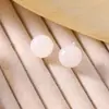 Porta Pendientes de Cerámica Biológica Color Caramelo Dopamina Resina Gradiente Pendientes de Perlas Redondas Colores Dulces Contrastantes Medio Círculo Pendiente para Cuidado del Agujero de la Oreja