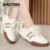 Zapatos Casuales para Mujer 2026 Nuevos Populares Zapatos Blancos Versátiles para Primavera y Otoño Cómodos Suela Suave Ultra Suave Antideslizantes Casuales