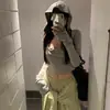 Camiseta Cinza com Capuz e Gola Alta de Manga Longa Estilo Streetwear Personalizada para Mulheres, Top Cropped Slim-Fit de Outono com Estilo Rock