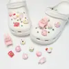 Encantos lindos de dibujos animados para zapatos con varios agujeros, decoraciones versátiles de resina para zapatos, mariposa, burbuja, flor, animales, charms decorativos al por mayor