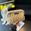 Nova Bolsa de Palha Tecida Artesanal de Nicho da Primavera de 2026, Bolsa de Mão Fashion, Bolsa de Ombro Personalizada na Moda, Bolsa Transversal com Corrente