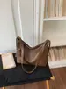 Bolsa de Ombro Única de Grande Capacidade para Comércio Exterior, Nova Moda Feminina Casual Retrô, Bolsa Tote com Textura Simples, Bolsa Transversal para Comutação