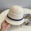 Sombrero de Pescador de Lana Mezclada Tejido de Cubo para Niñas Estilo Coreano Nueva Línea Color de Contraste Estilo Pastoral Cálido