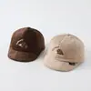 Gorro de Bebé Pingüino Pequeño Super Lindo Gorra de Pico de Pato para Bebé Estilo Celebridad de Internet Nueva Gorra de Béisbol de Pana de Ala Suave para Otoño e Invierno