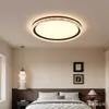 2026 Estilo Nuevo Estilo Mid-Century Lámpara de Techo Lámpara de Dormitorio Redonda Lámpara de Estudio Color Madera de Nogal Simple para Uso en el Hogar
