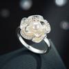 Anillo Abierto de Flor Cepillada Dorada Tridimensional Diseño Original Anillo de Perla de Vidrio Micro-Pavimentado con Circonita Anillo para el Dedo Índice
