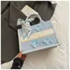 Bolsa Grande Capacidade Transfronteiriça Feminina Nova Chegada 2025 Bolsa de Ombro Fashionável Bolsa Tote Versátil Tendência Bolsa de Mão para o Dia a Dia