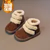 Zapatos de Algodón para Niñas Botas de Nieve Infantiles 2026 Nuevas Llegadas de Invierno Botas de Algodón Maillard Forradas de Piel Calientes Botas Cortas Birkenstock