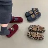 Aumento de Altura de 4 cm Estilo Otoño e Invierno con Falda, Zapatos Mary Jane Cálidos de Felpa, Zapatos Peludos, Zapatos Planos de Suela Suave, Zapatos para Mujer, Zapatos de Algodón