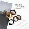 Venta al por mayor de fábrica Soporte para anillo de gato lindo de sándalo natural Lanyard para teléfono Cadena de teléfono corta exquisita Charm