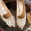 Novos Sapatos de Casamento Florais 2026 para Mulheres, Salto Alto Versátil para Vestidos de Casamento, Salto Baixo de 4cm, Sapatos de Noiva Confortáveis de Salto Fino