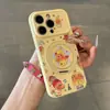 Soporte de Pie para Bebé Alien Llorando Compatible con Funda de Teléfono Apple 17, Adecuado para iPhone 16, Huawei Nova 15, con Diseño Lateral en Forma de Corazón