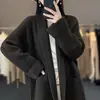 Cardigã feminino casual de malha grossa estilo coreano para o outono de 2026, casaco feminino elegante de comprimento médio com caimento solto