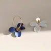Pendientes de Pétalos Mate de Alta Gama con Pasador de Plata 925 para Mujer Pendientes de Diseño Asimétrico de Nicho Accesorios Exagerados para Orejas de Otoño e Invierno
