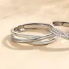 Anillo de Pareja Amor Entrelazado Moda Simple Lujo Ligero Anillo para Hombres y Mujeres Sentido de Diseño de Celebridad de Internet Personalidad Anillo Cruzado Tendencia