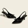 Novidade de Verão Estilo Vinho Sapatos de Salto Alto com Laço para Mulheres, Saltos Agulha Bico Fino, Sandálias Elegantes de Dedo Fechado Costas Abertas Estilo Francês