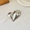 Broche de Corazón de Durazno de Acero Inoxidable de Moda Más Popular de Amazon Nuevo Broche de Corsage de Amor Brillante Transfronterizo Venta al por Mayor
