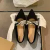 Sapatos Mary Jane Franceses de Bico Fino Baixos Femininos 2026 Outono Novo Estilo Mori Girl Retro Fosco Slip-on Solado Macio Sapatos de Dirigir