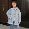 Gabardina para Niñas Primavera y Otoño Ropa Infantil Estilo Británico Abrigo de Longitud Media 2026 Nueva Moda de Otoño para Niños Mayores