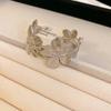 Pulsera Abierta de Mariposa de Flor Metálica Europea y Americana Distintiva Moda Retro Simple Elegante Nicho Pulsera Geométrica para Mujer