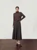 Venta al por mayor Ropa de mujer transfronteriza Artículo popular 2026 Otoño Nuevo Cuello alto Tejido de punto Informal Estilo ligeramente maduro Para ir al trabajo Manga larga Camiseta Superior
