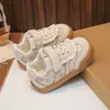 Zapatillas Deportivas de Entrenamiento Alemanas para Niños 2026 Primavera/Otoño Nuevas Zapatillas Deportivas Zapatillas Casuales de Tabla Zapatos Blancos Pequeños para Niñas Suela Suave Zapatos de Bebé Forrest Gump