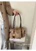 Bolso de Ante Retro para Debajo del Brazo para Mujer 2026 Nuevo Otoño Bolso de Hombro Casual Color Estético de Gama Alta Bolso para Viajar