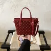 Bolso de Mano Retro para Mujer 2026 Nueva Moda de Otoño Nicho Súper Popular Bolso de Hombro para el Trabajo Bolso Cruzado Tipo Cubo