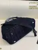 Bolso de mano vintage de mezclilla de diseño de alta gama, gran capacidad, simple y versátil para vacaciones y para ir al trabajo, se puede usar como bandolera o bolso de hombro para la playa
